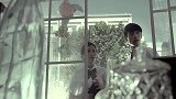 魏晨长的眉清目秀，但最特别的是他那清澈的嗓音