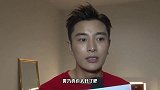 李小璐与贾乃亮再度同框 ，陪甜馨打羽毛球，画面温馨