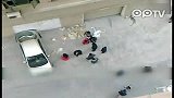 俯拍街头女子暴打红衣“小三”