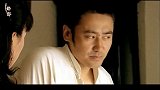 男友为救自己而受伤，美女十分感动