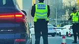好家伙，这背影果然没让我失望