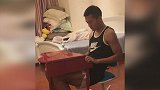 黄博文弹琴太文艺 一首生日快乐送个你