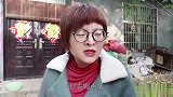 儿媳嫌乡下婆婆脏，不愿婆婆碰孩子，出门碰见邻居婆婆后悔