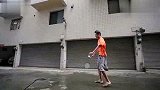 羽毛球-15年-最好的陪练？国内牛人逆风练羽毛球-专题