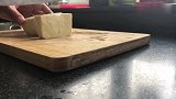 这东西不到2块钱一斤，虽然便宜但是补钙效果特别好，比喝牛奶强