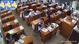 当学生听说下午要放假,这样的反应也太真实了!