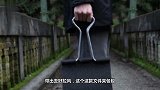 文件夹包包，黑色羊毛毡材质配上银色铝管提手，相当有范