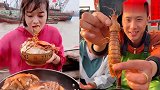 渔民们直播做乱炖海鲜，八爪鱼，皮皮虾任意吃，是我向往的生活