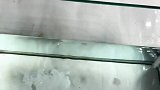 如何才能看到水中和空气中的光路呢