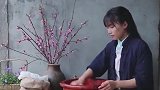 李子柒双手揉面的功夫真不简单，力道必须要刚刚好，这才是行家！