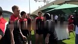 英超-1314赛季-马拉多纳拜访迪拜集训曼联队-新闻