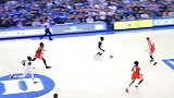 锡安这快攻冲击力，怕是给对手撞出内伤了