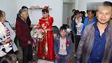 准备出嫁的新娘怎么哭了？原来是不舍离家，好感动！