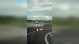 维特塞尔PO视频出征俄罗斯 看这架势是坐私人飞机？