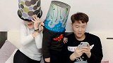 孩子他爹真可怜，这是亲生的？