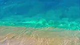 这种果冻般的海浪见过吗，感觉太治愈了