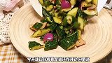 冬天吃火锅一定要来份凉拌拍黄瓜！！