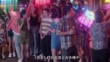安家：徐文昌求婚房似锦，工资卡房本全数上缴，房似锦当场落泪