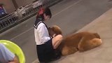 爆笑：一张嘴毁了一张脸，妹子这边建议把口罩焊上