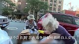华人大妈宁愿在纽约拾荒为生，也不回国养老，揭露华侨现状纪录片