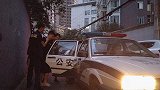 已婚男骗多名单身女财色：雇群演扮假警脱身 雇假妈劝堕胎