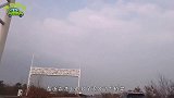 高速上突然增加这么多“龙门架”，是用来拍违章吗？现在明白不晚