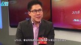 霍启刚夫妇同框看演出，依偎合影秀足恩爱，郭晶晶平价头绳抢镜