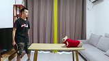 我总感觉它对我有意见 萌宠