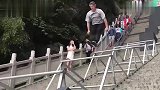 看着腿就软，牛人从山顶一路跳下来，难道是轻功大侠吗