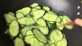 黄瓜这个做法头一次见，不炒不腌不凉拌，一盘不过瘾