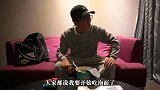 无聊到极致会发生什么？小伙儿在家数泡面数到崩溃！