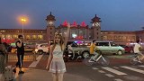 什么样的女孩子可以让路虎放慢脚步？
