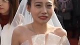 大冬天结婚，新娘冻得直哆嗦，还真是美丽冻人