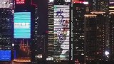 今天上海的夜空为白衣天使闪亮 上海之窗超大屏幕现“白衣天使 欢迎回家”“上海骄傲”字样传递正能量 上海
