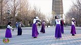 玲珑广场舞《你像三月桃花开》，三月桃花就要开，盼望众美早日回