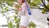 一曲《敬自己一杯》，女歌手唱得真好听，我很喜欢