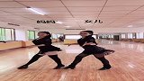 你们都说这支舞妈妈跳的好看，我们就换了一套衣服，你们还会喜欢