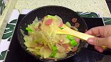 分享一道特别下饭菜火腿炒土豆，学会了再也不要点外卖了！
