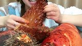 小姐姐直播吃香辣海蜇，这一口一口嚼的真过瘾