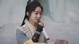 赵丽颖在片场眼含泪光，忍不住想念婆家的儿子，冯绍峰都吓到了