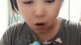 这个蓝颜色的冰真的是太好吃了，要是再多一些色素就好了