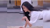 吴宣仪 表演课模仿狐狸，这谁顶得住啊！