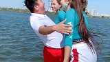 这是什么，小伙子真拉馋