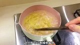 开胃爽口的凉拌鸡丝加入潮汕特色咸菜，十分爽口太好吃了