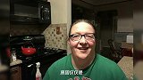 连狗都不放过?美国警察误把贵宾犬当黑人,还多次拔出手枪欲开火