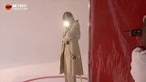 连淮伟在雪地上撒野，是南方人见到雪的样子了