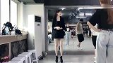 模特走秀训练，小姐姐这么可爱怎么办，笑容一下子击中心窝