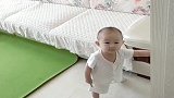 一岁的熊孩子没法治了，被妈妈说几句还知道反抗了，看完不许笑！