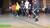 最新广场舞视频大全-20190223-流行鬼步舞《朋友陪你醉》精彩表演 简单好看