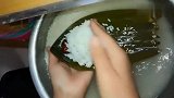 包了20年粽子的老师傅，告诉你最简单的方法，照着做不会漏米！